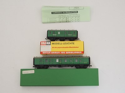 Lot 558 - A pair of OO gauge 'HORNBY DUBLO NEVERWAZZAS'...