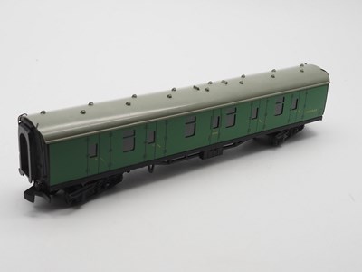 Lot 558 - A pair of OO gauge 'HORNBY DUBLO NEVERWAZZAS'...