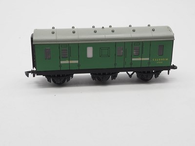 Lot 558 - A pair of OO gauge 'HORNBY DUBLO NEVERWAZZAS'...