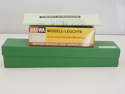 Lot 558 - A pair of OO gauge 'HORNBY DUBLO NEVERWAZZAS'...