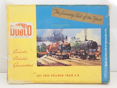 Lot 568 - A HORNBY DUBLO OO gauge 2035 2-rail Pullman...