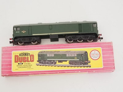 Lot 572 - A HORNBY DUBLO OO gauge 2233 2-rail CoBo...