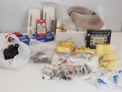 Lot 619 - A quantity of accessories for larger gauge...