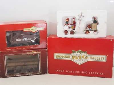 Lot 628 - A group of BACHMANN Big Haulers G scale wagons...