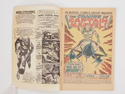 Lot 10 - MARVEL SUPER HEROES: CAPTAIN MARVEL #12 (1967 -...