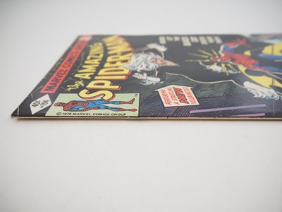 Lot 187 - AMAZING SPIDER-MAN #194 - (1979 - MARVEL) -...