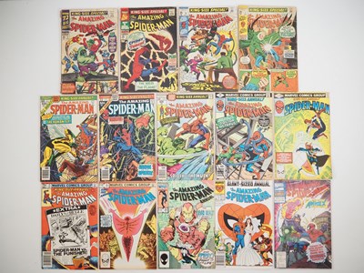 Lot 192 - AMAZING SPIDER-MAN ANNUAL #3, 4, 6, 7, 10, 11,...