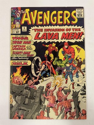 Lot 509 - AVENGERS #5 (1964 - MARVEL) - Avengers battle...