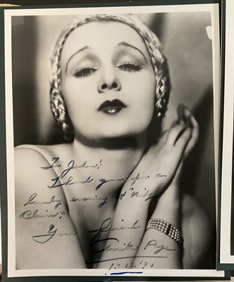 Lot 316 - A collection of movie stars' autographs on...