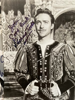 Lot 316 - A collection of movie stars' autographs on...