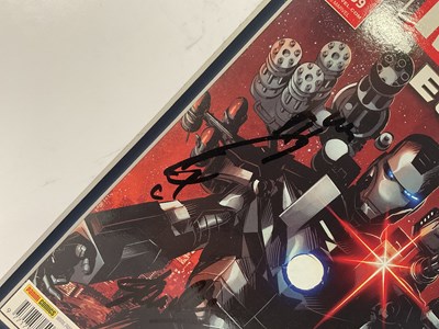 Lot 222 - STAN LEE SIGNED AUTOGRAPH - MARVEL LEGENDS #6...