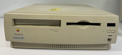 Lot 516 - APPLE COMPUTERS - A 1994 Apple Macintosh...