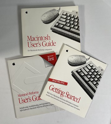 Lot 516 - APPLE COMPUTERS - A 1994 Apple Macintosh...