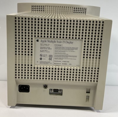 Lot 516 - APPLE COMPUTERS - A 1994 Apple Macintosh...