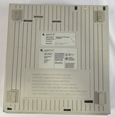 Lot 507 - APPLE COMPUTERS - A 1988 Apple CD SC external...