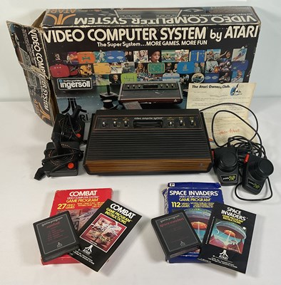 Lot 515 - RETRO GAMING - An Atari CX-2600 video computer...