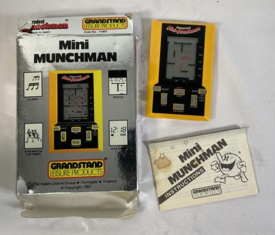 Lot 509 - A collection of 1980s / 90s handheld video...