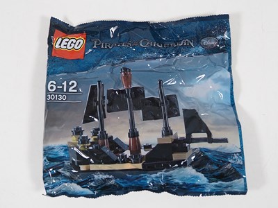 Lot 7 - LEGO - Pirates of the Caribbean - On Stranger...