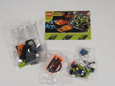 Lot 9 - LEGO 8958 - Power Miners: Granite Grinder -...