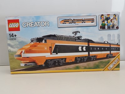 Lot 29 - LEGO CREATOR 10233 - 'Horizon Express' -...