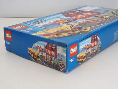 Lot 31 - LEGO 7641 - City Corner - Appears complete in...