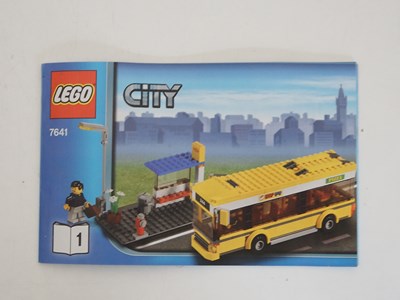 Lot 31 - LEGO 7641 - City Corner - Appears complete in...