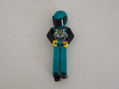 Lot 51 - LEGO TECHNIC 8257 - Cyber Strikers - In...