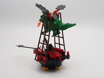 Lot 58 - LEGO SYSTEM 6037 - Castle - Fright Knights -...