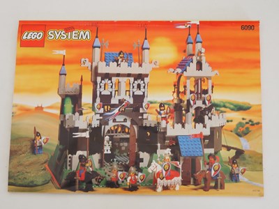 Lot 60 - LEGO SYSTEM 6090 - Castle - Royal Knights...
