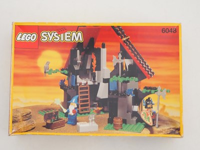 Lot 61 - LEGO SYSTEM 6048 - Castle - Dragon Knights -...