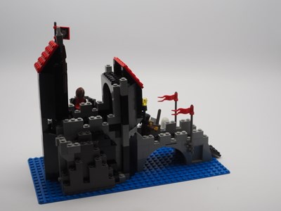 Lot 62 - LEGO SYSTEM 6075 - Castle - Wolfpack -...