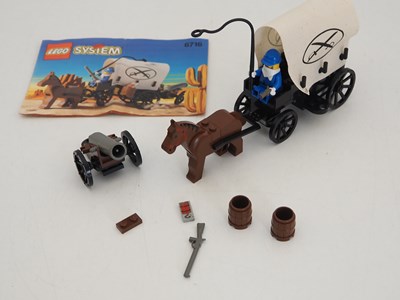 Lot 77 - LEGO SYSTEM 6716 WESTERN - Covered Wagon...