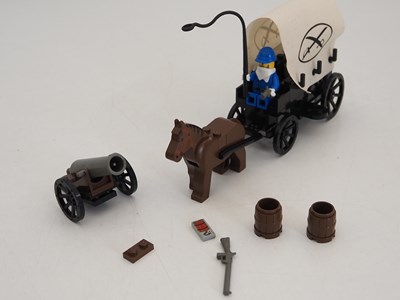Lot 77 - LEGO SYSTEM 6716 WESTERN - Covered Wagon...