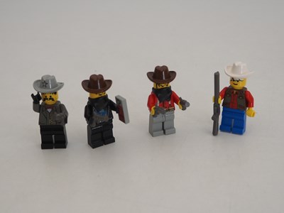 Lot 78 - LEGO SYSTEM 6799-1 WESTERN - Showdown Canyon -...