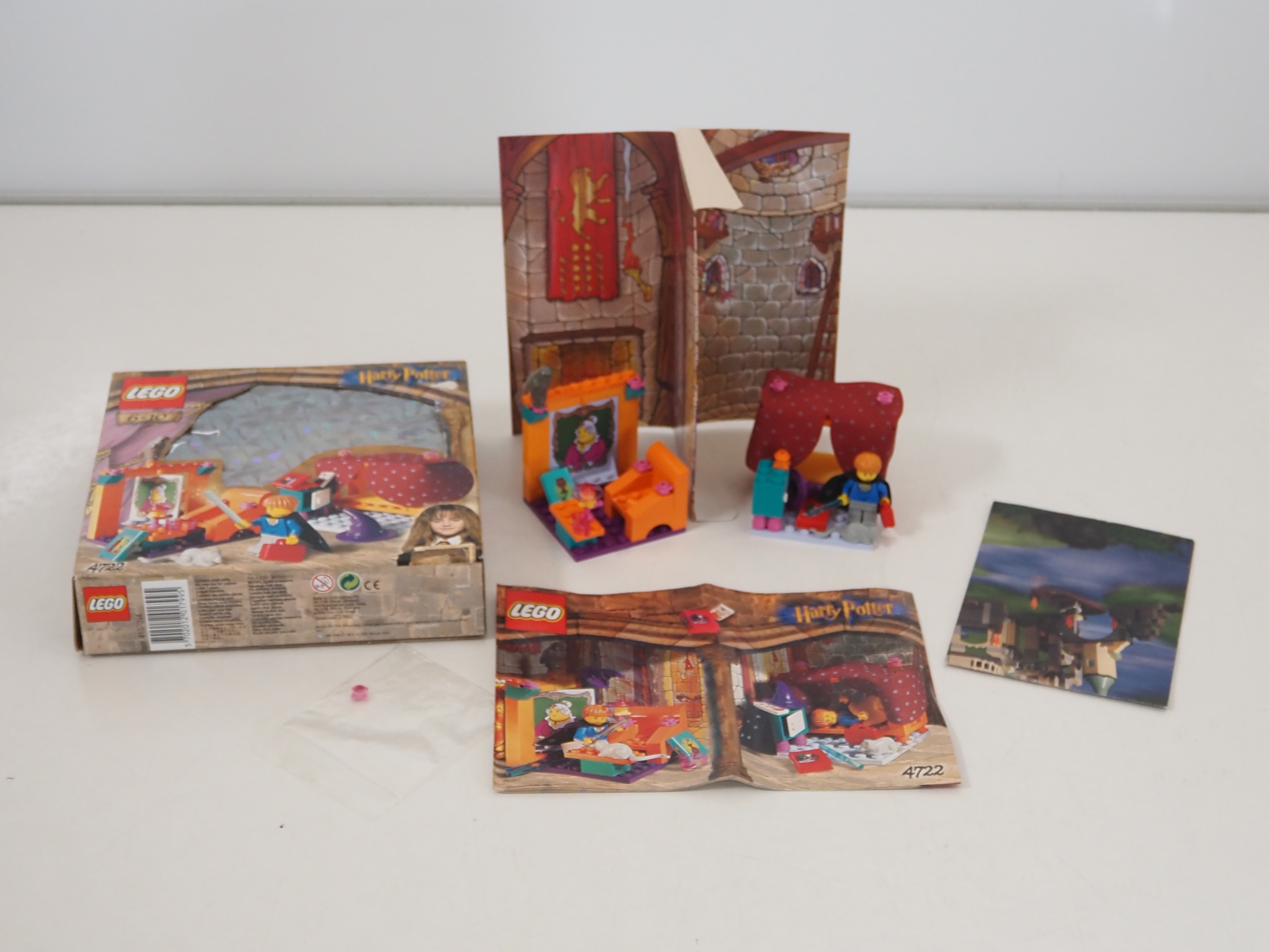 Lot 88 LEGO HARRY POTTER 4722 Philosopher s Stone