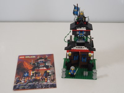 Lot 89 - LEGO SYSTEM NINJA 6083 - Castle - Samurai...