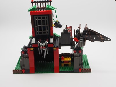 Lot 90 - LEGO SYSTEM NINJA 6088 - Castle - Robber's...