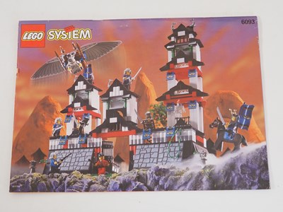 Lot 92 - LEGO SYSTEM NINJA 6093 - Castle - Flying Ninja...