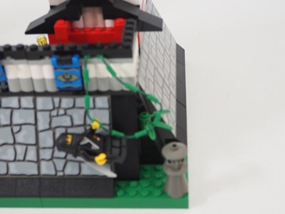 Lot 92 - LEGO SYSTEM NINJA 6093 - Castle - Flying Ninja...
