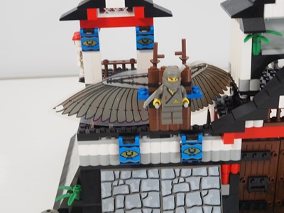 Lot 92 - LEGO SYSTEM NINJA 6093 - Castle - Flying Ninja...