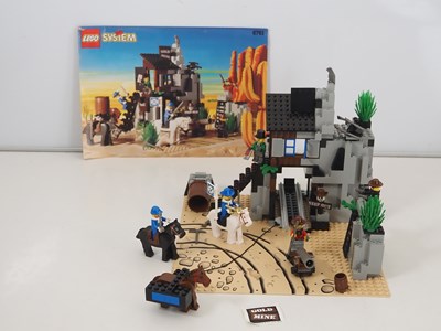 Lot 96 - LEGO SYSTEM WESTERN 6761 - Bandit's Secret...