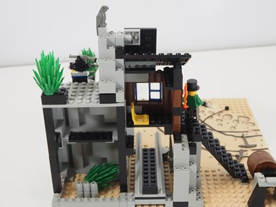 Lot 96 - LEGO SYSTEM WESTERN 6761 - Bandit's Secret...