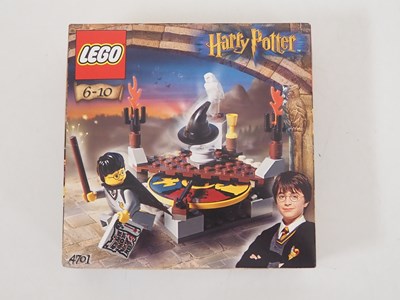 Lot 109 - LEGO HARRY POTTER 4701 - Philosopher's Stone -...