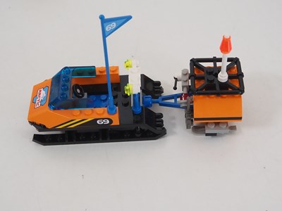Lot 113 - LEGO ARTIC 6573 - Arctic Expedition together...