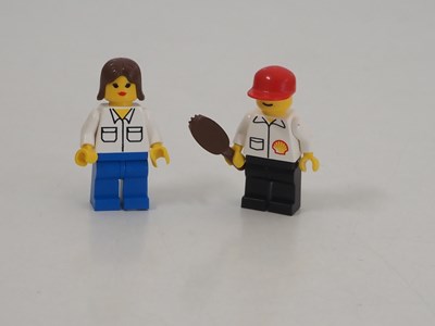 Lot 115 - LEGO SYSTEM 1255 - City - Shell Car Wash -...