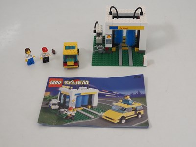 Lot 115 - LEGO SYSTEM 1255 - City - Shell Car Wash -...