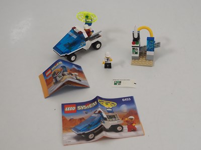 Lot 127 - LEGO SYSTEM SPACE - 6453 Com-Link Cruiser...