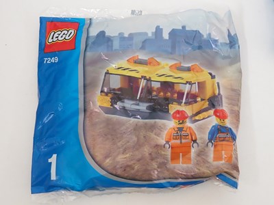 Lot 137 - LEGO CITY 7249 - XXL Mobile Crane - appears...