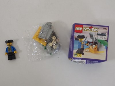 Lot 138 - LEGO SYSTEM PIRATES - A group of Pirates sets...