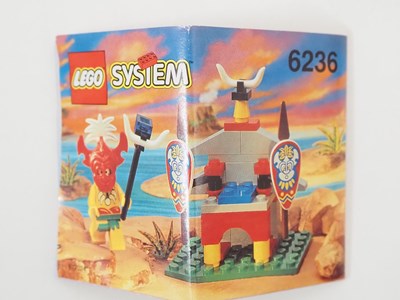 Lot 140 - LEGO SYSTEM PIRATES 6236 - King Kahuka -...